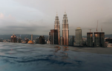 Kuala Lumpur Twin Towers exterior view